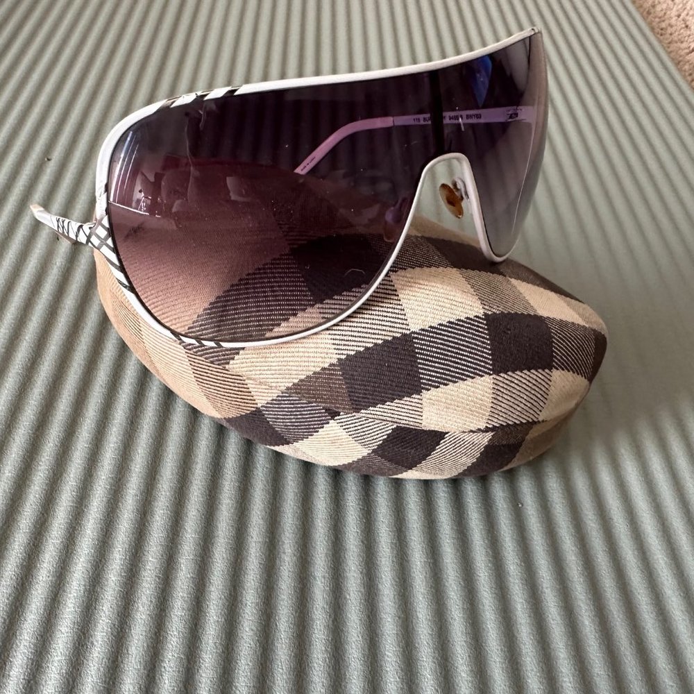 Burberry Sunglasses with Case - RARE VINTAGE